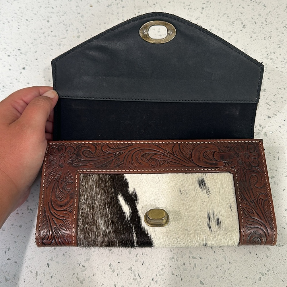 Cowhide wallet - Picture 3 of 4
